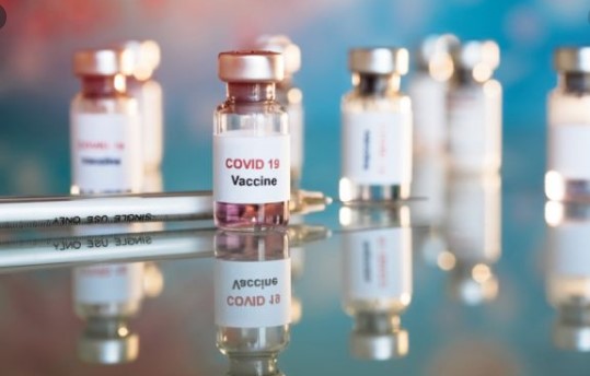 Евросоюз намерен заблокировать поставки COVID-вакцин в Великобританию из-за их нехватки